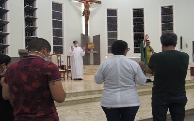 santamissaenviomissionariosmatriz2021